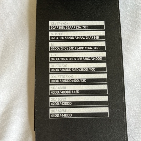 Under Armour Project Rock Printed CROSSBACK Sports Bra in Academy - Picture 12 of 14